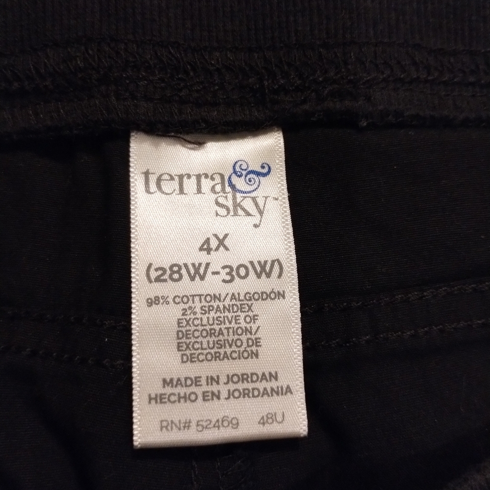 Black Women's Casual Capris,  Cargo Pants 4x ( 28w-30w) - Picture 3 of 16